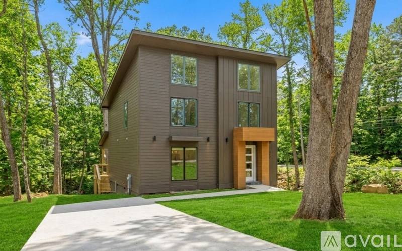 102 Sunnybrook Trail, Signal Mountain, TN 37377 - House for Rent - Image 1
