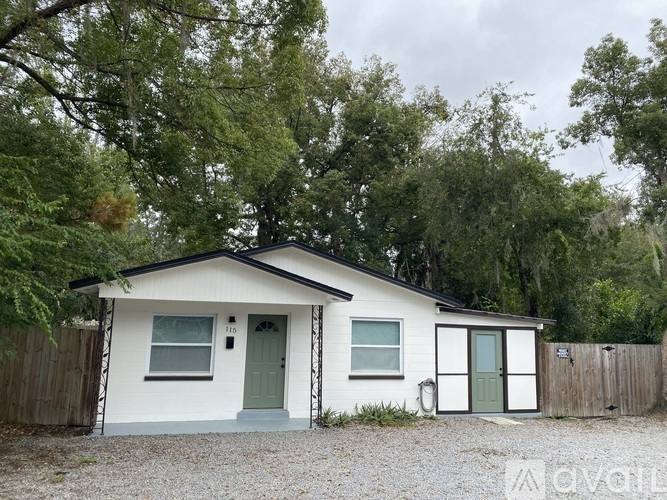 115 SE 9th St, Gainesville, FL 32601 - House for Rent