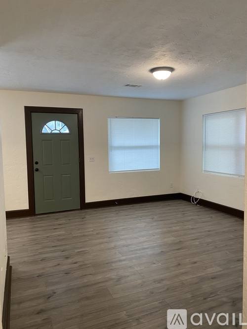 115 SE 9th St, Gainesville, FL 32601 - House for Rent - Image 2