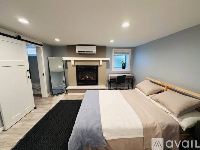 7302 29th Ave SW #2, Seattle, WA 98126 - Apartment for Rent - Image 2