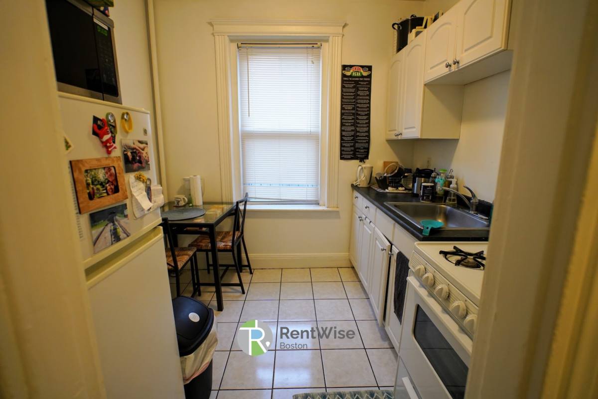 110 Warren St #9, Brighton, MA 02135 - Apartment for Rent - Image 6