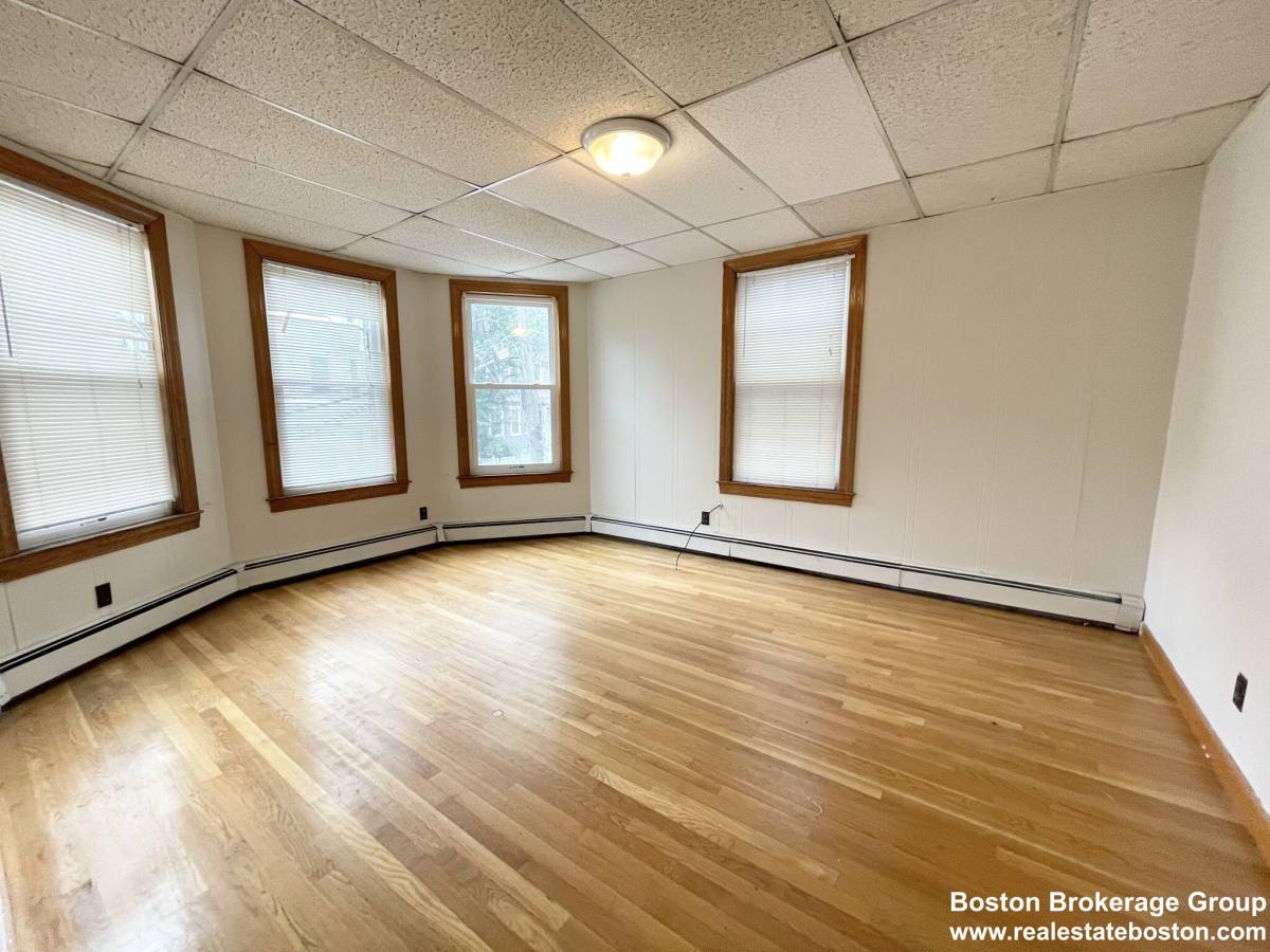 5 Oswald St #2, Roxbury Crossing, MA 02120 - Apartment for Rent - Image 3