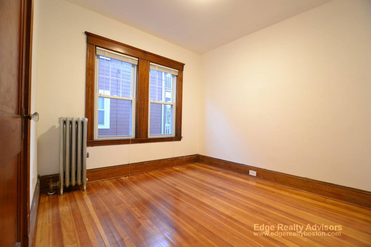 242 Lake St #1, Brighton, MA 02135 - House for Rent - Image 8