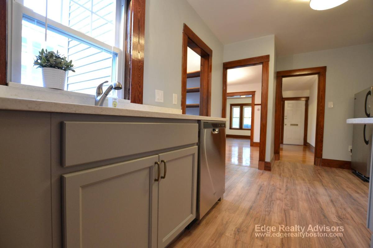 242 Lake St #1, Brighton, MA 02135 - House for Rent - Image 7