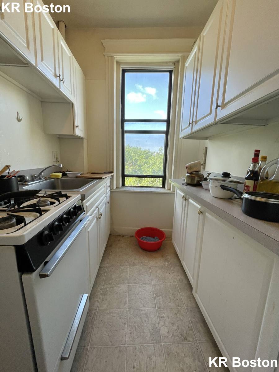1160 Commonwealth Ave #42, Allston, MA 02134 - Apartment for Rent - Image 9