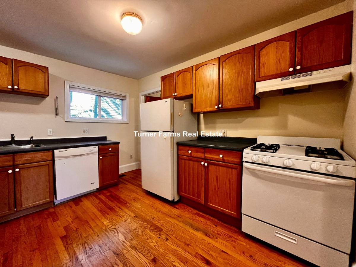 17 Bay #1R, Cambridge, MA 02139 - Apartment for Rent - Image 1