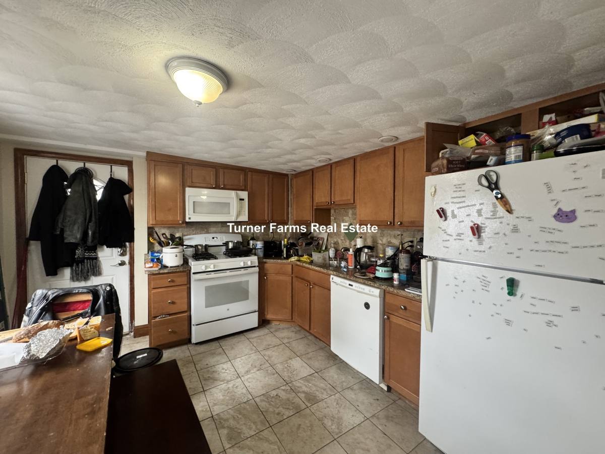 585 Somerville Ave #A-1, Somerville, MA 02143 - House for Rent - Image 2