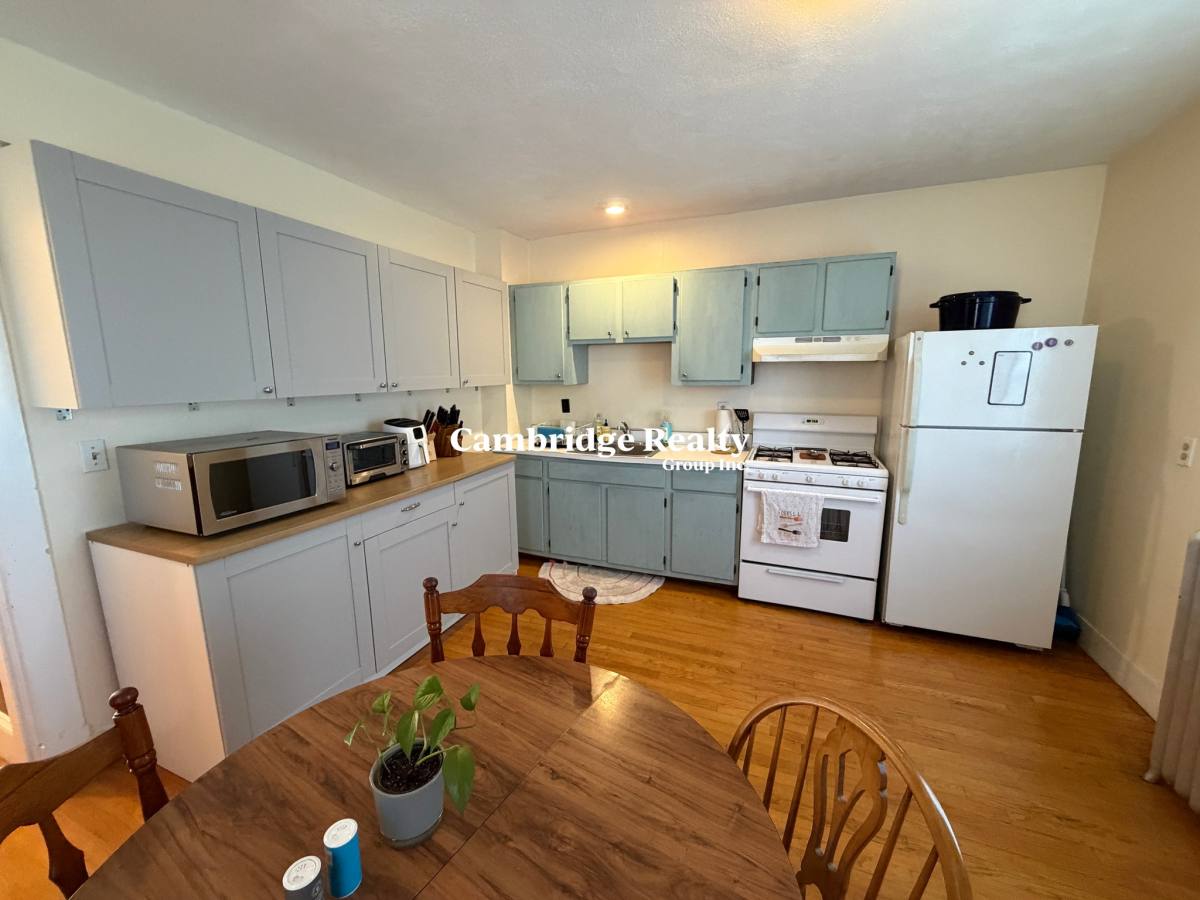 9 Stickney Ave #2T, Somerville, MA 02145 - Apartment for Rent - Image 4