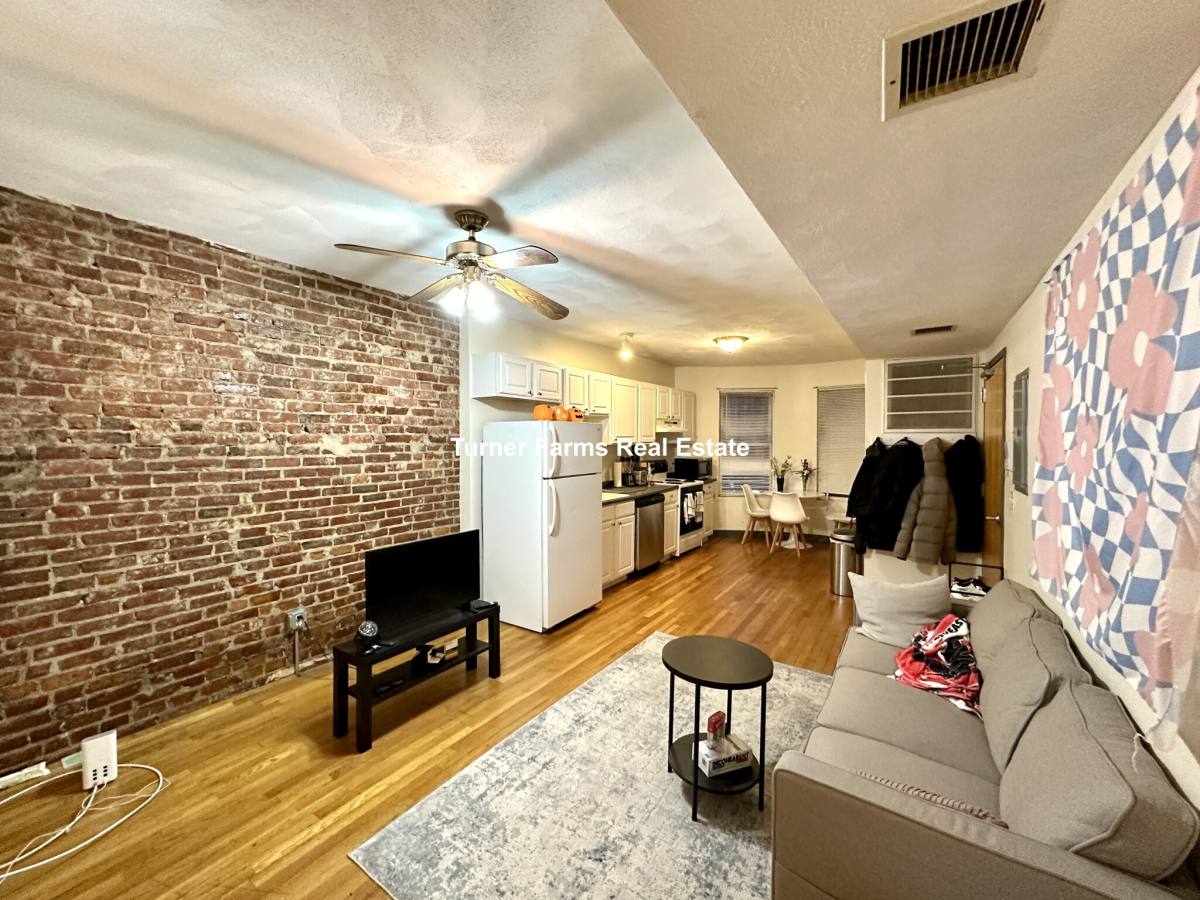 838 Huntington Ave #1, Boston, MA 02115 - Apartment for Rent - Image 3