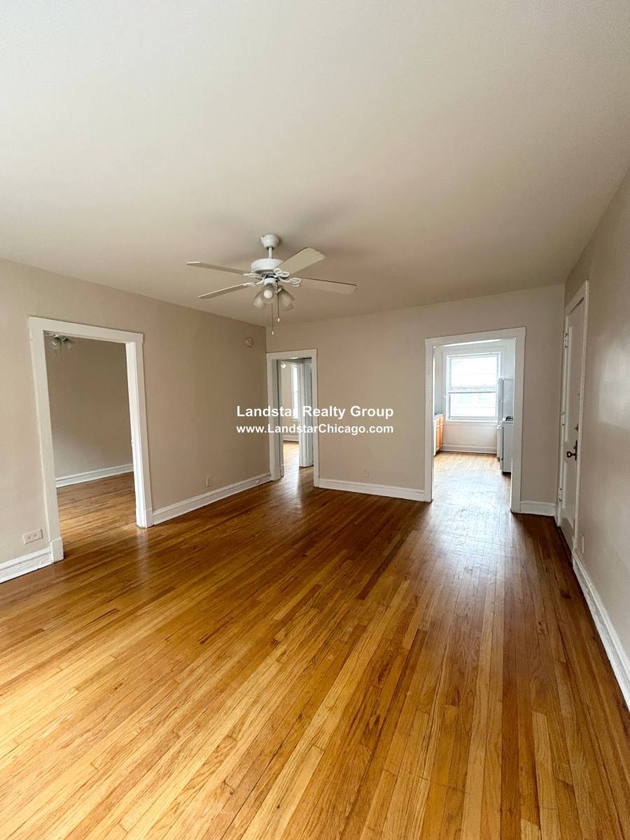 2348 W Touhy #2H, Chicago, IL 60645 - Apartment for Rent - Image 2