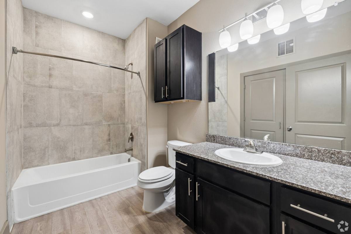 6520 Jamail Dr #OW1, Houston, TX 77023 - Apartment for Rent - Image 5