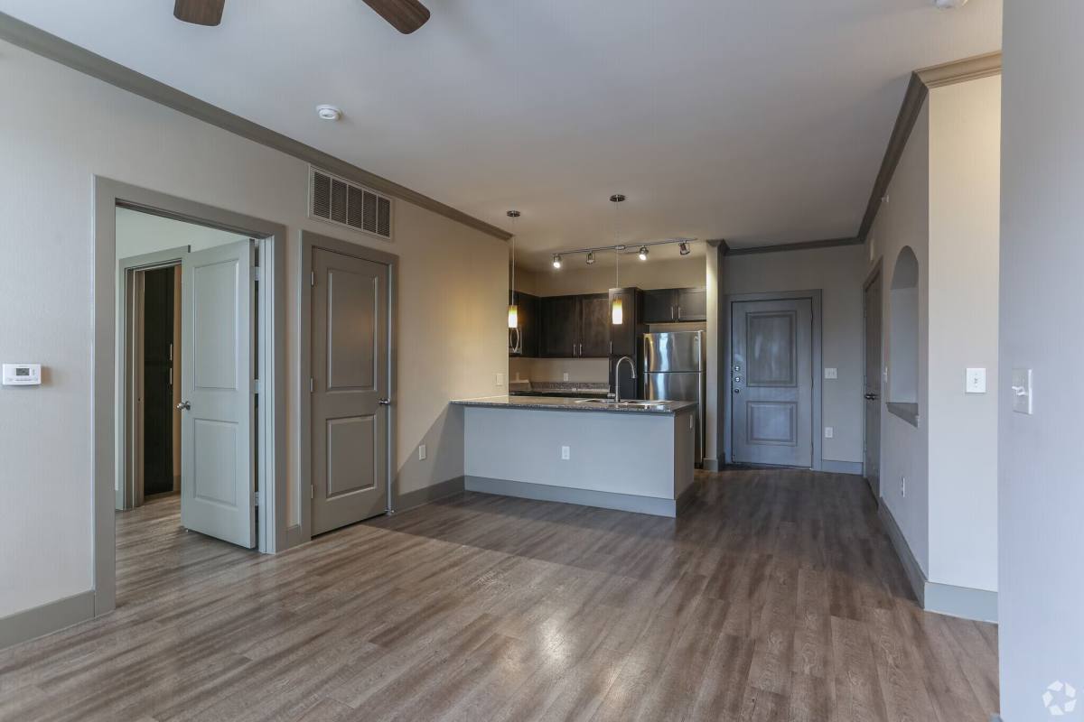 Apartment for rent at 6520 Jamail Dr #OW2, Houston, TX 77023