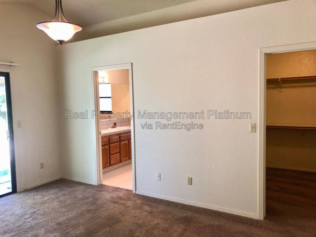 6425 N Arthur Ave, Fresno, CA 93711 - House for Rent - Image 18