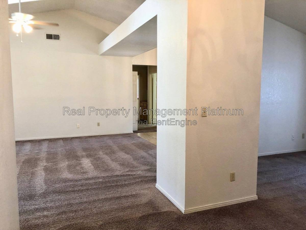 6425 N Arthur Ave, Fresno, CA 93711 - House for Rent - Image 14