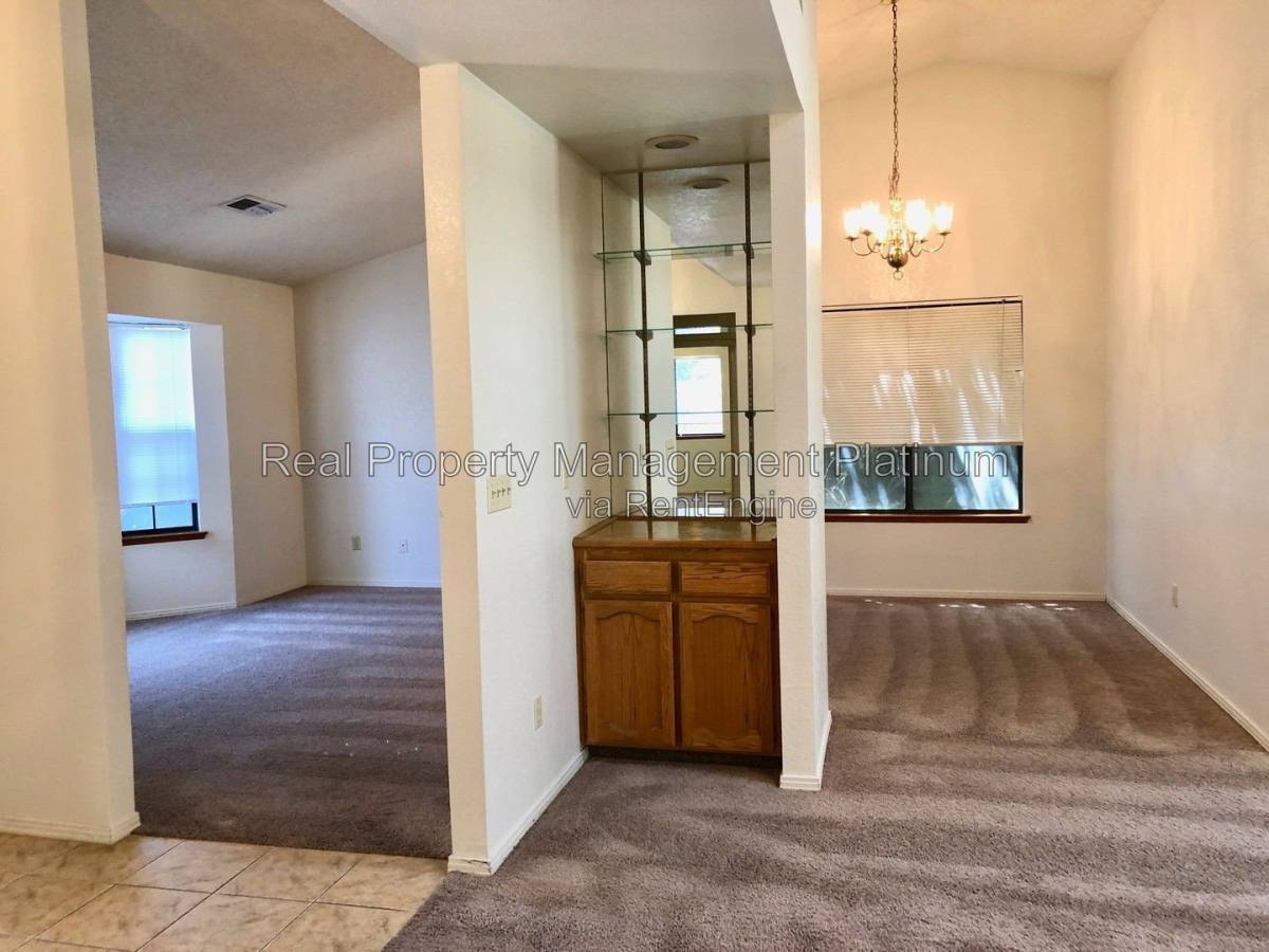 6425 N Arthur Ave, Fresno, CA 93711 - House for Rent - Image 6
