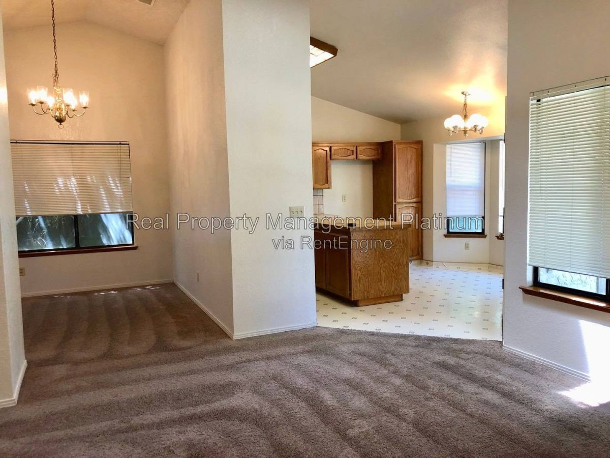 6425 N Arthur Ave, Fresno, CA 93711 - House for Rent - Image 3