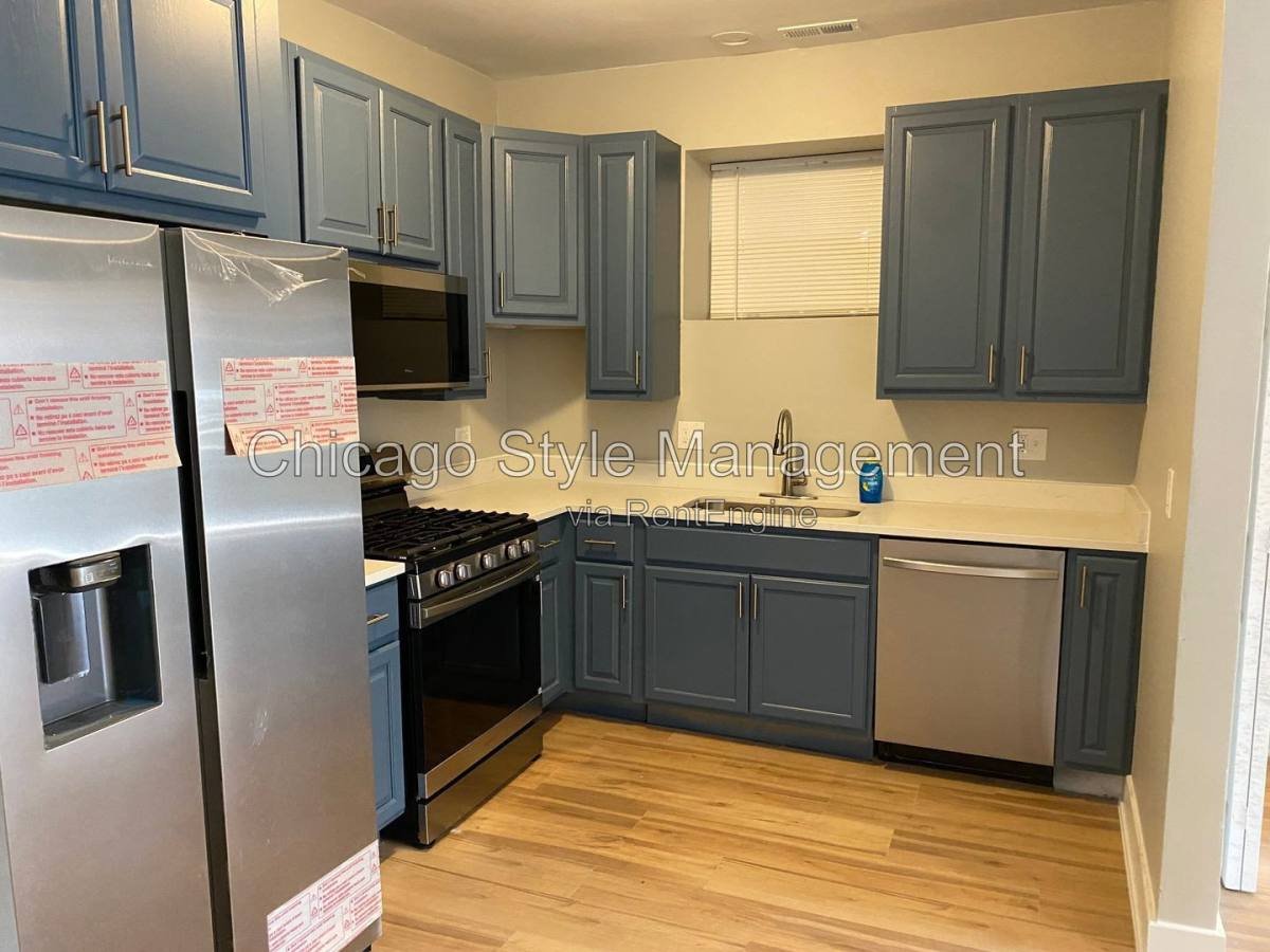 7012 S Dorchester Ave, Chicago, IL 60637 - Apartment for Rent - Image 1