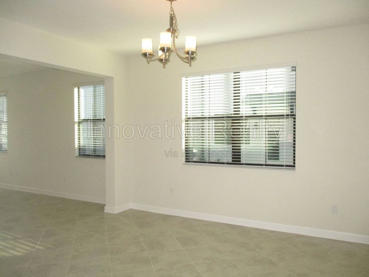 11091 Whistling Pine Way, Orlando, FL 32832 - Townhouse for Rent - Image 4