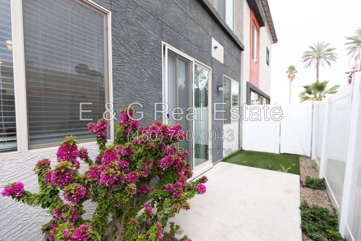 2950 N 38th St #8, Phoenix, AZ 85018 - Apartment for Rent - Image 9