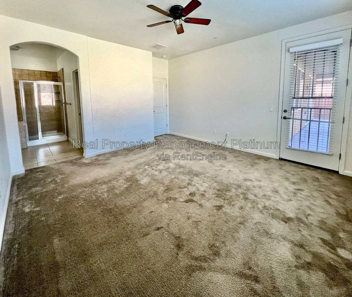 5585 E Edna Ave, Fresno, CA 93727 - House for Rent - Image 7