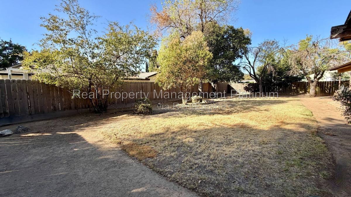 1654 Wrenwood Ave, Clovis, CA 93611 - House for Rent - Image 10