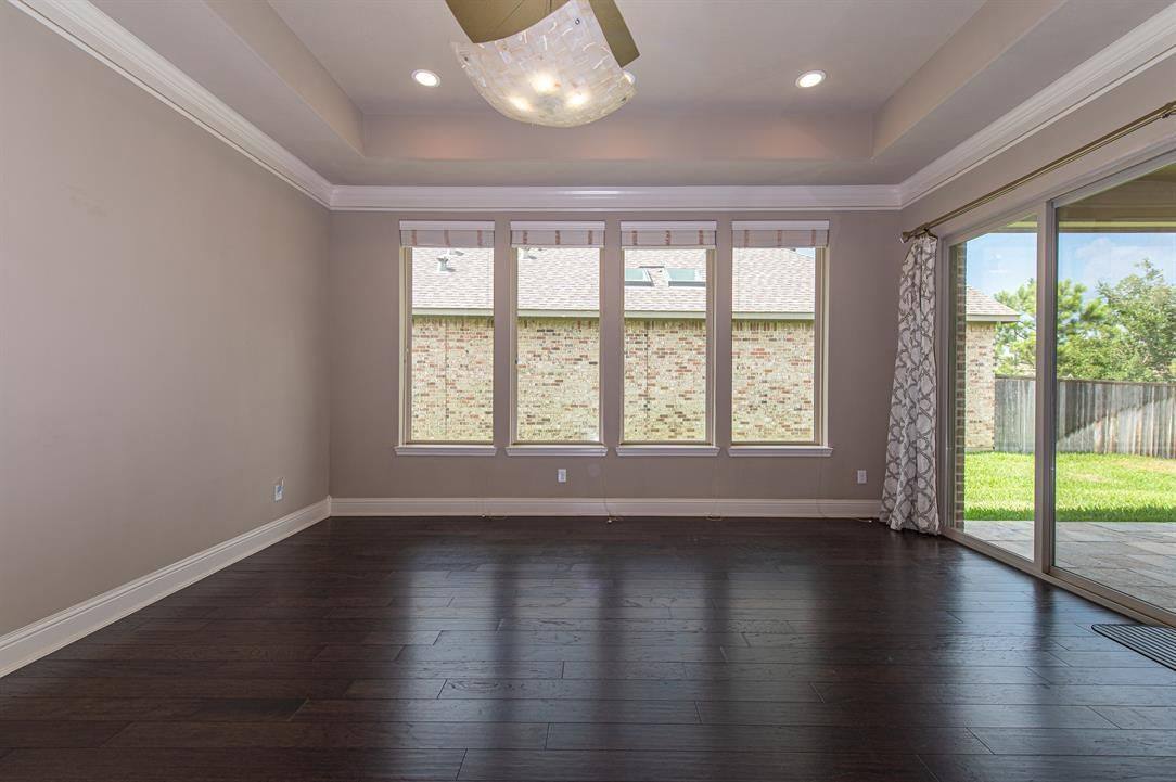 98 N Braided Branch Dr, Tomball, TX 77375 - House for Rent - Image 11