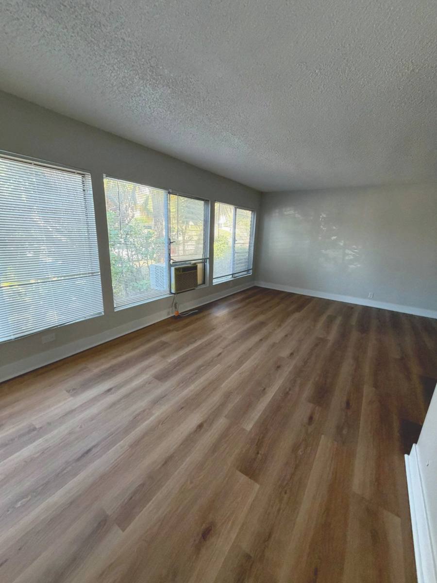 1540 Laurel Ave #2A, Los Angeles, CA 90046 - Apartment for Rent - Image 2