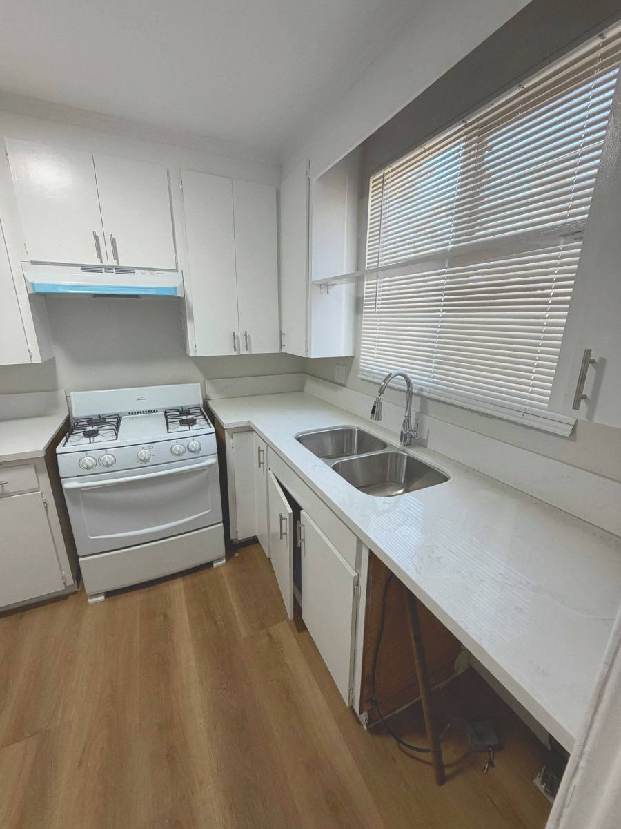 1540 Laurel Ave #2A, Los Angeles, CA 90046 - Apartment for Rent - Image 3