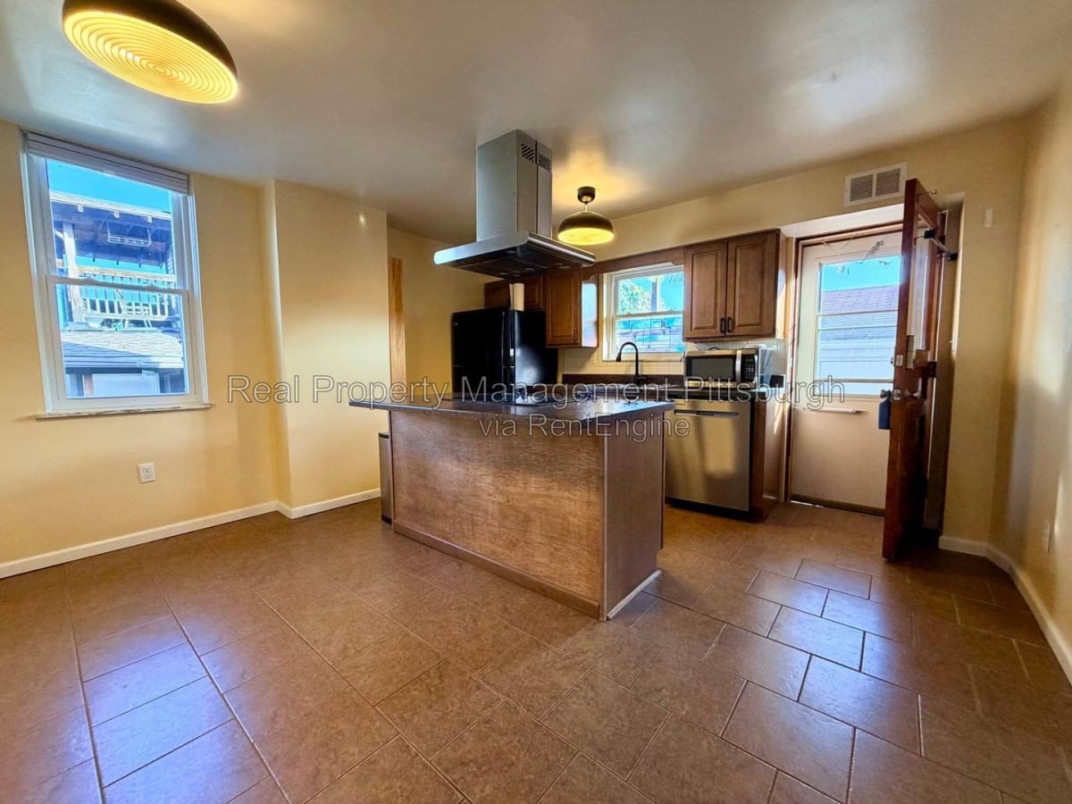 217 Ilion St, Pittsburgh, PA 15207 - House for Rent - Image 4