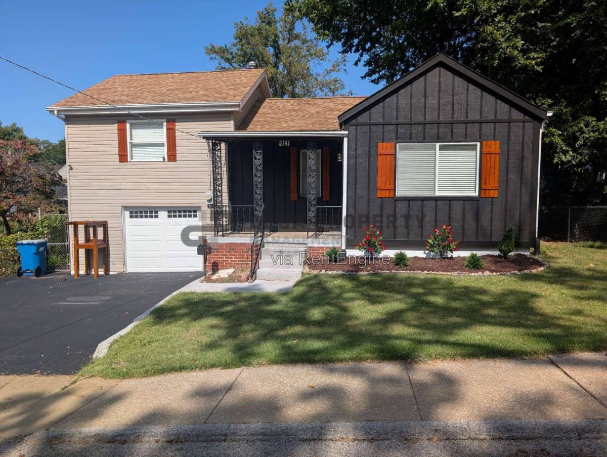 House for rent at 9741 Trescott Ave, St. Louis, MO 63114