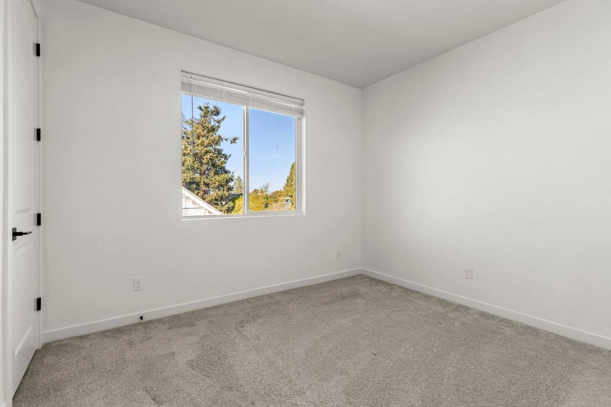 6272 NE 6th Ave, Portland, OR 97211 - Townhouse for Rent - Image 13