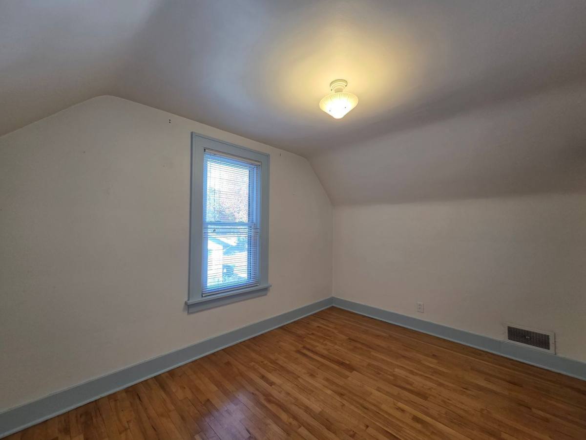 433 S Cass St, Berrien Springs, MI 49103 - House for Rent - Image 16