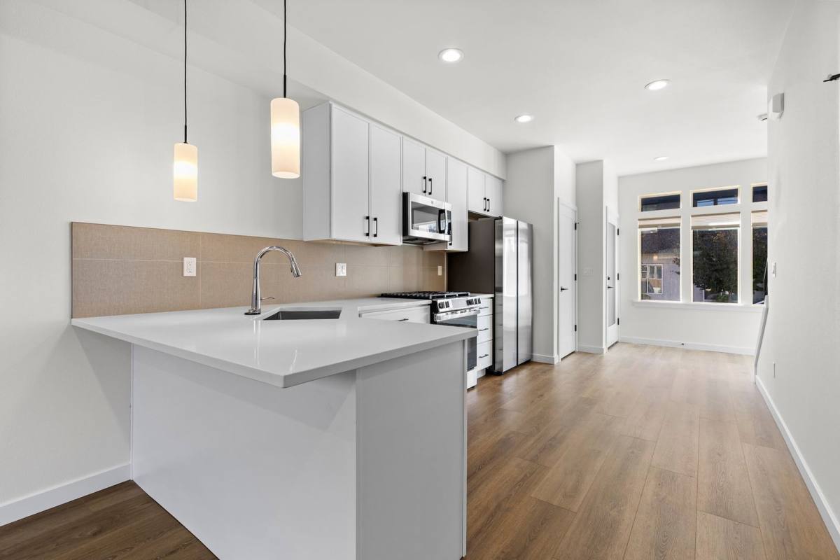 6804 NE 6th Ave, Portland, OR 97211 - Townhouse for Rent - Image 10