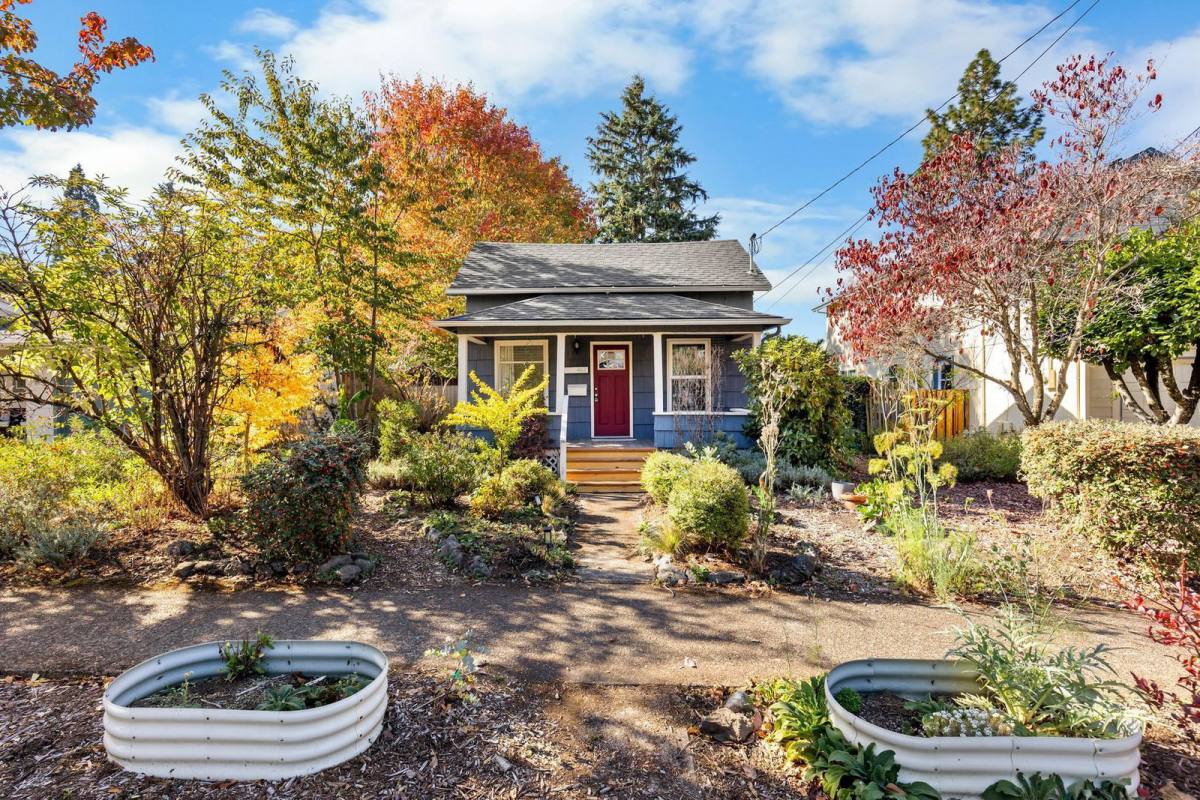 4611 SE 50th Ave, Portland, OR 97206 - House for Rent - Image 1