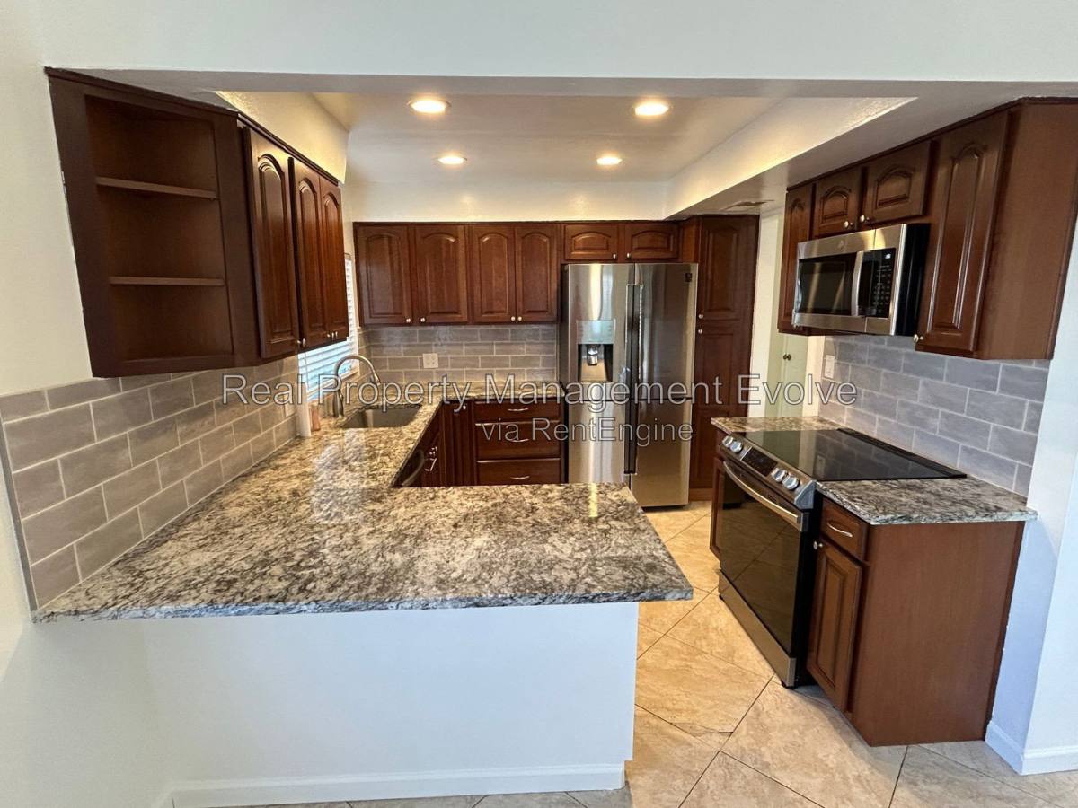 Apartment for rent at 6533 N 7th Ave #21, Phoenix, AZ 85013