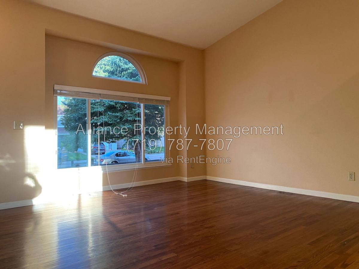 8037 Scarborough Dr, Colorado Springs, CO 80920 - Apartment for Rent - Image 5