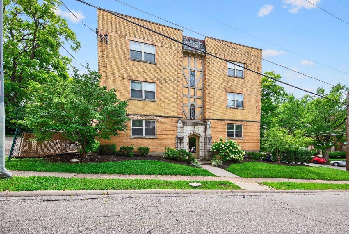 351 Joselin Ave #6, Cincinnati, OH 45220 - Apartment for Rent