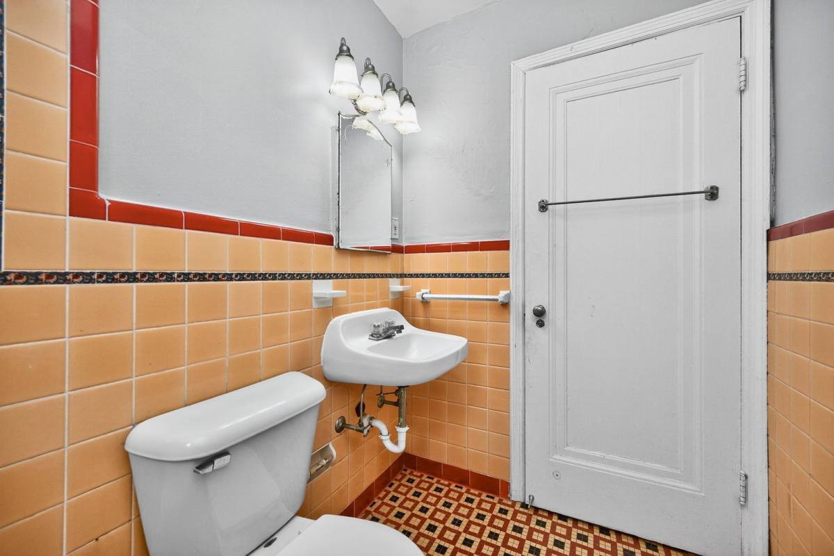 351 Joselin Ave #6, Cincinnati, OH 45220 - Apartment for Rent - Image 12