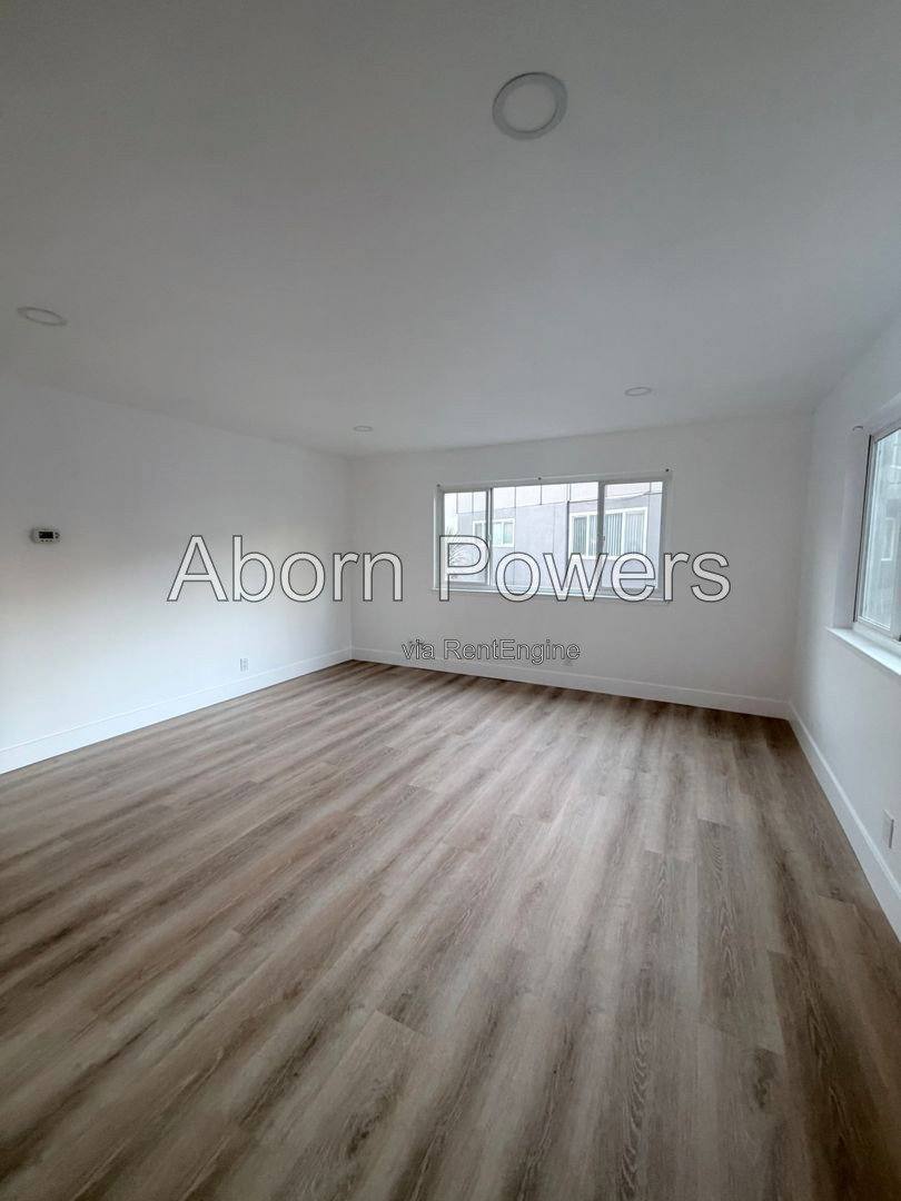 4453 Riverside Blvd #3, Sacramento, CA 95822 - Apartment for Rent - Image 4