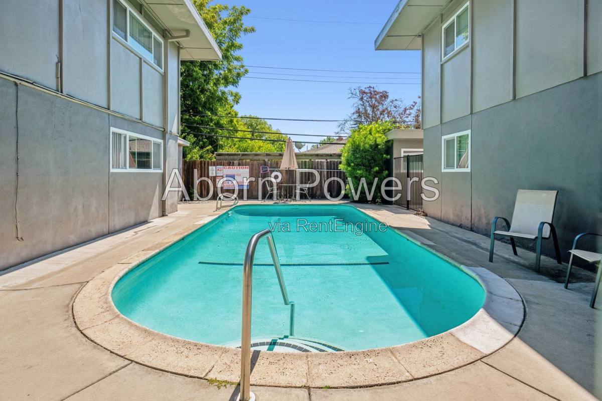 4453 Riverside Blvd #3, Sacramento, CA 95822 - Apartment for Rent - Image 2