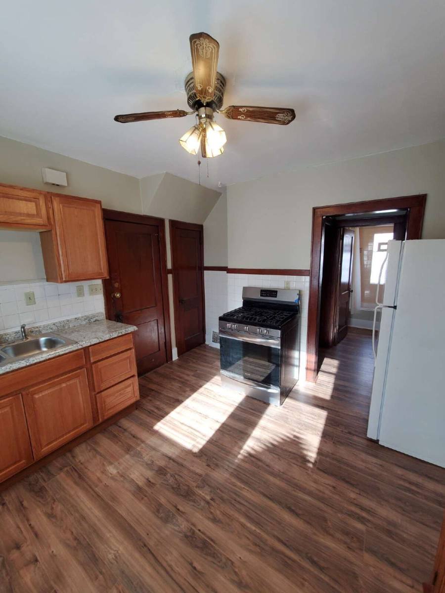 1547 S 70th St, Milwaukee, WI 53214 - Apartment for Rent - Image 3