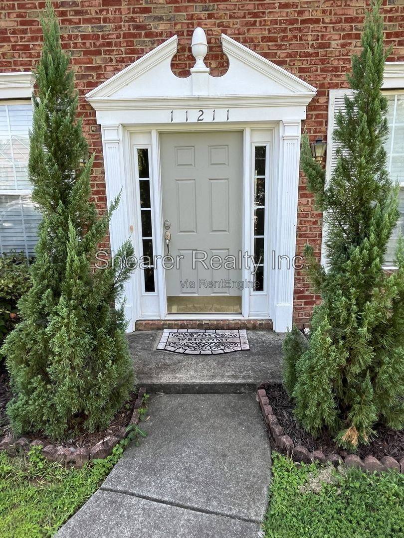 11211 Maplehurst Dr, Charlotte, NC 28277 - House for Rent - Image 2