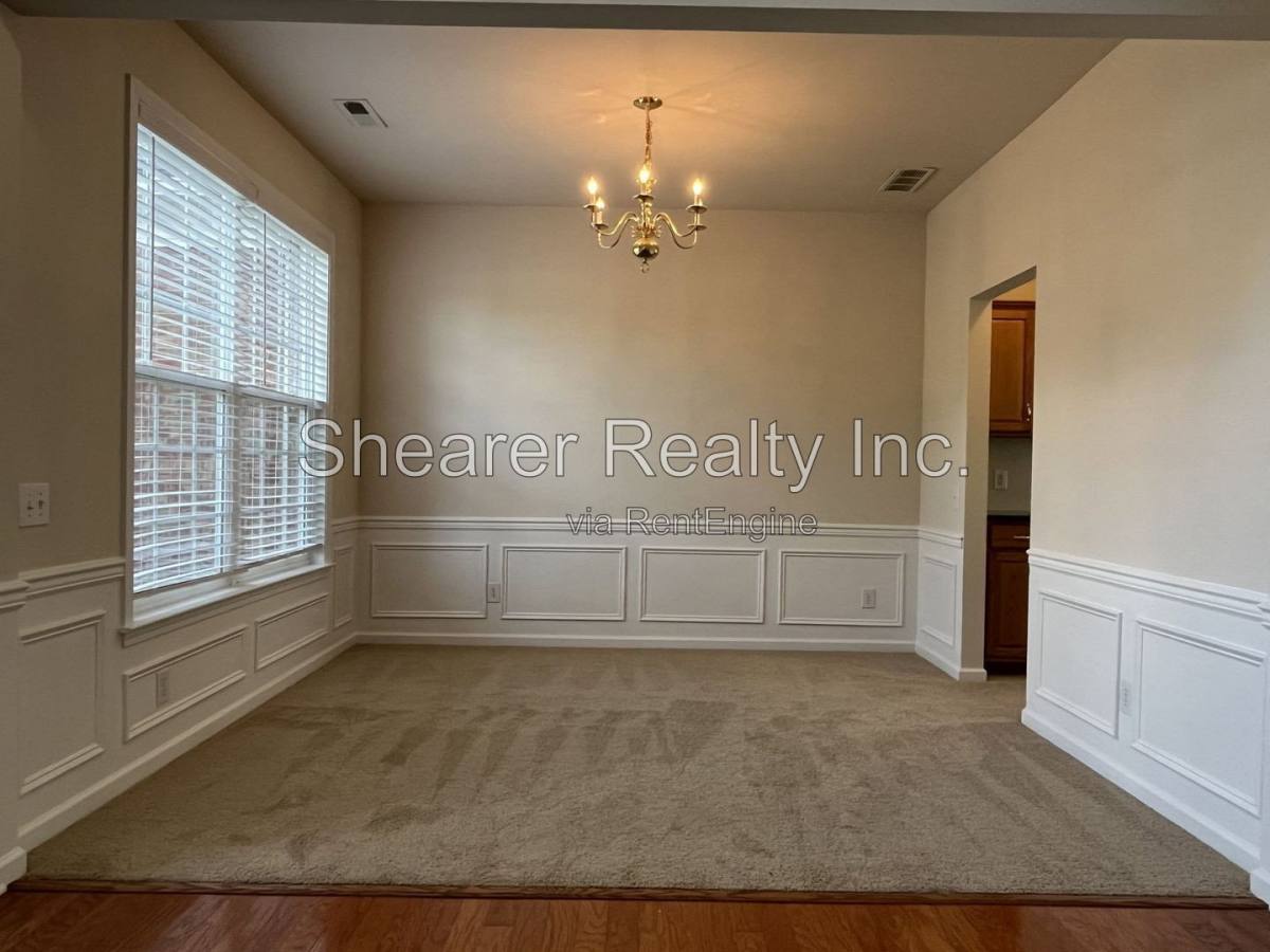 11211 Maplehurst Dr, Charlotte, NC 28277 - House for Rent - Image 5