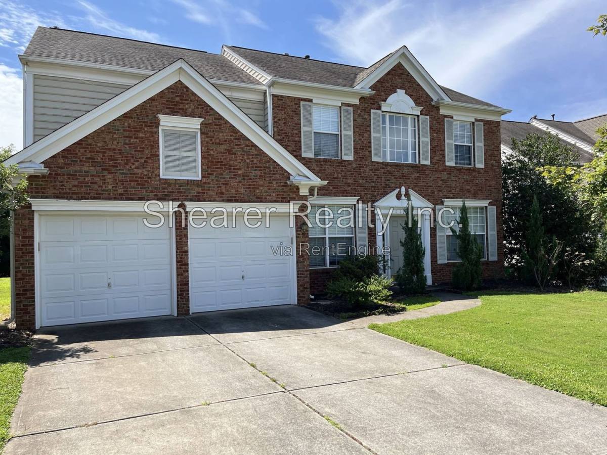 11211 Maplehurst Dr, Charlotte, NC 28277 - House for Rent - Image 1