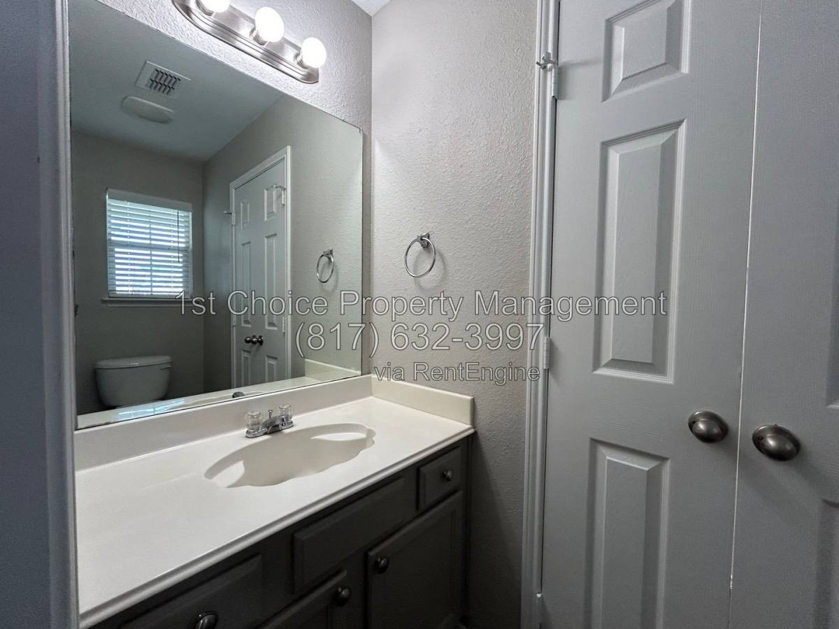 7238 Irish Valley Trail, Fort Worth, TX 76123 - Townhouse for Rent - Image 12