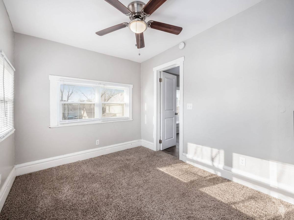 126 1/2 E 6th Ave, Columbus, OH 43201 - Apartment for Rent - Image 11