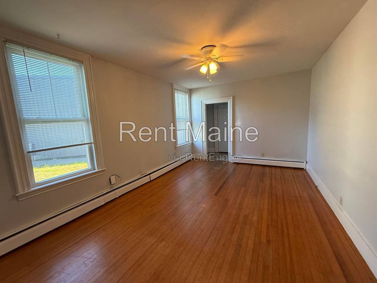 21 Webster Ave #2, Bangor, ME 04401 - Apartment for Rent - Image 4