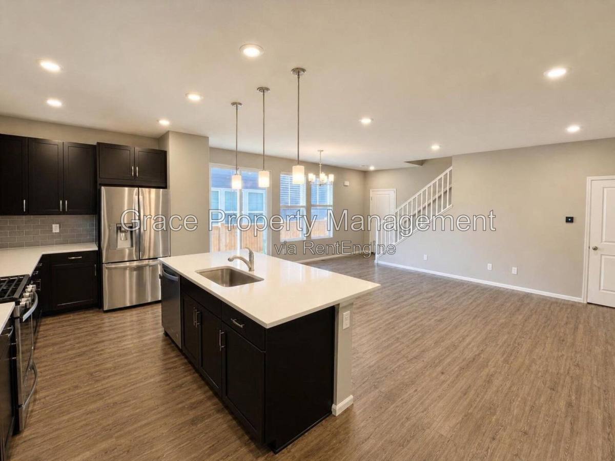 11279 E 25th Dr, Aurora, CO 80010 - Townhouse for Rent - Image 5