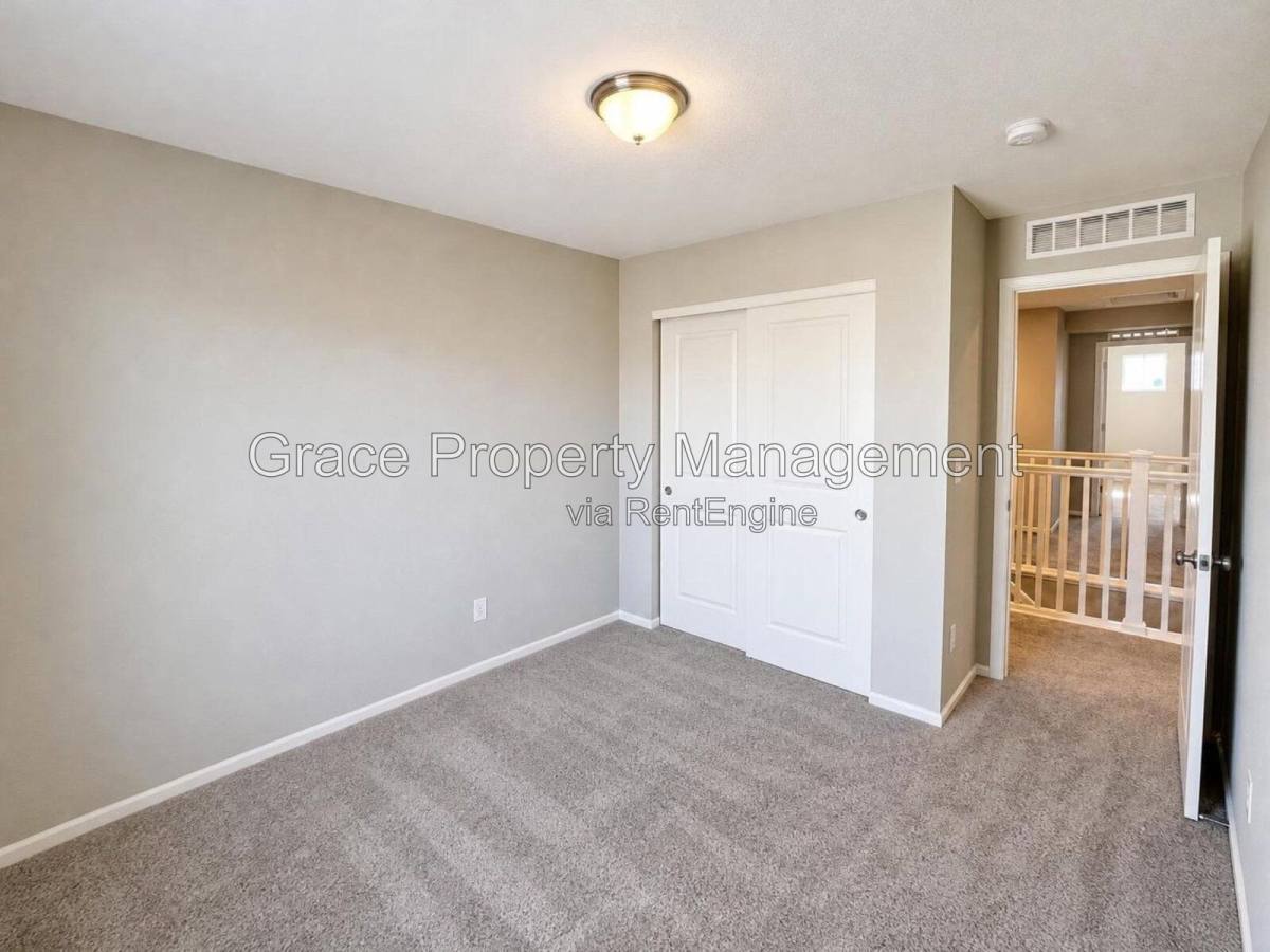 11279 E 25th Dr, Aurora, CO 80010 - Townhouse for Rent - Image 11