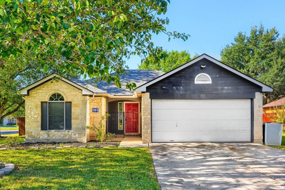 101 Stephen Court, Kyle, TX 78640 - House for Rent - Image 1